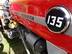 Massey-Ferguson 135 Bild 3